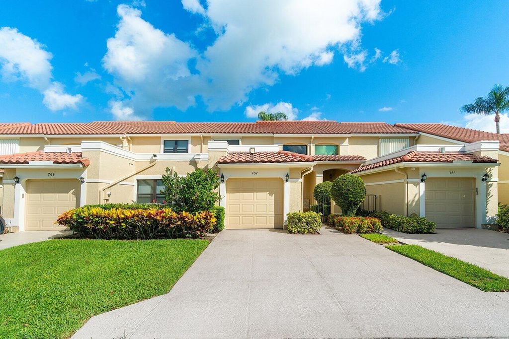 Photo of 767 Windermere Way #767, Palm Beach Gardens, FL 33418 (MLS # R11102076)