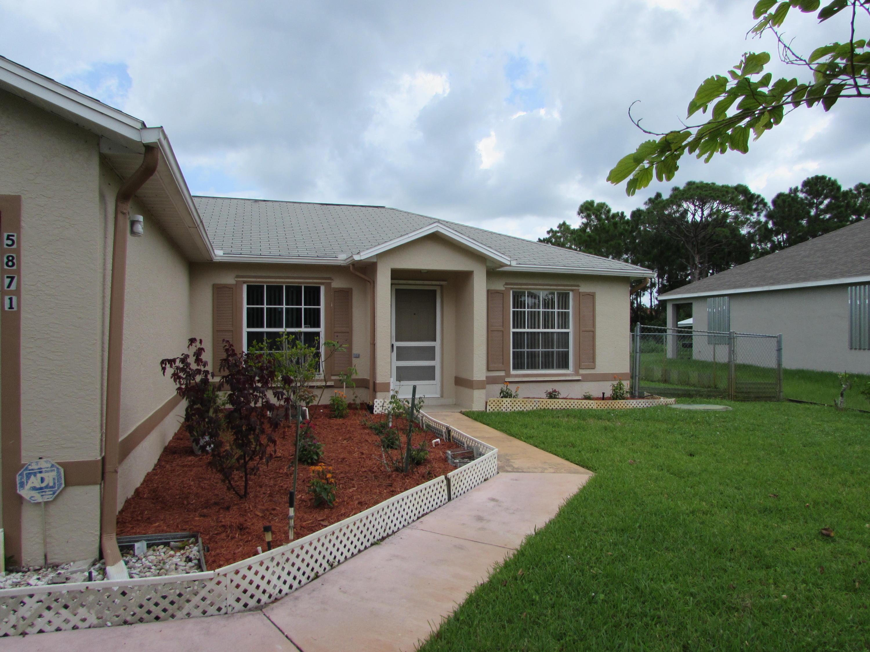 PORT ST LUCIE SECTION 46 1ST REPLAT - Residential Lease