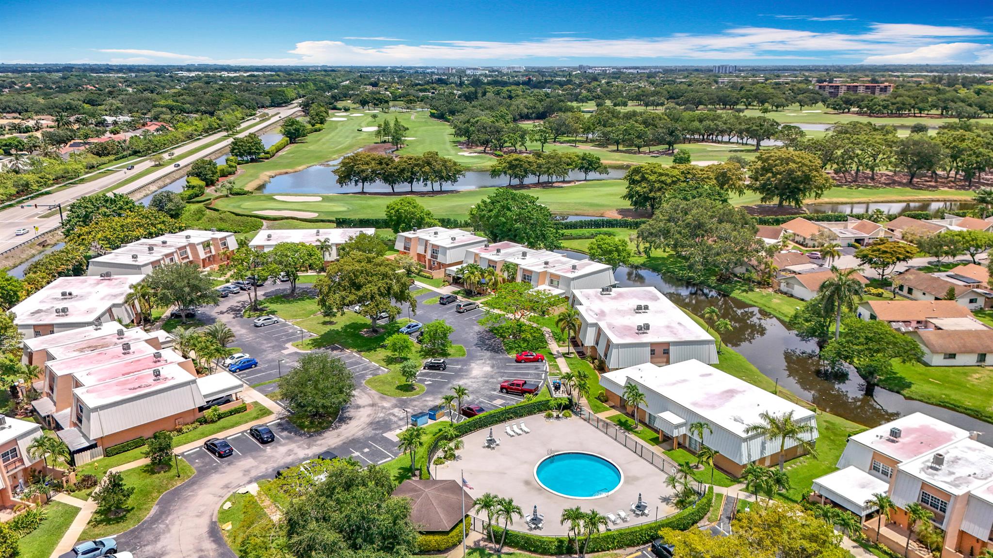 ISLA MERITACONDOMINIUM I - Residential