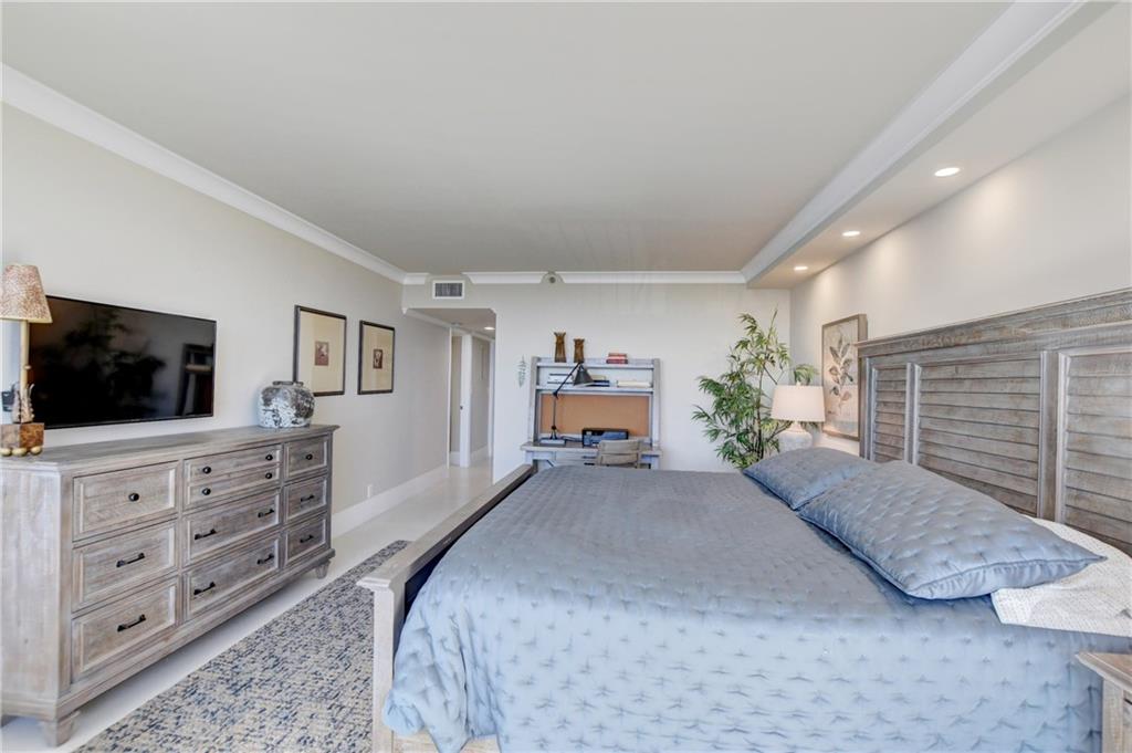 BRAEMAR ISLE - Residential