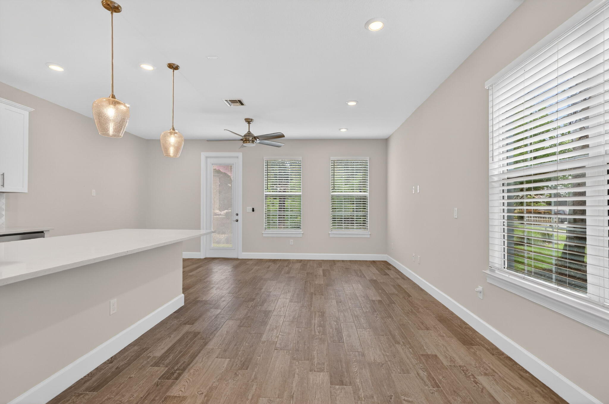 1887 SE Ocean Cove Way