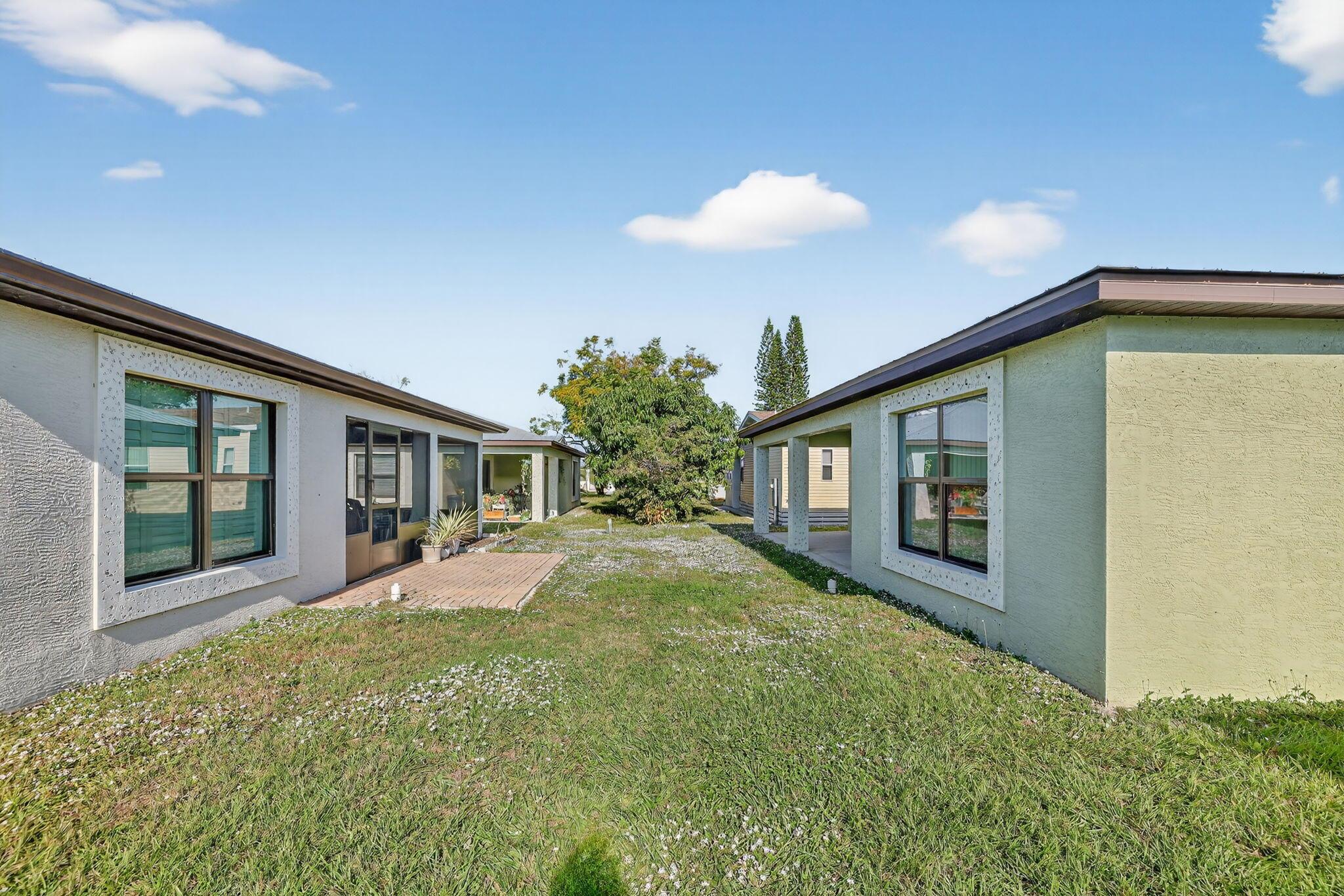 Spanish Lakes Riverfront - Residential