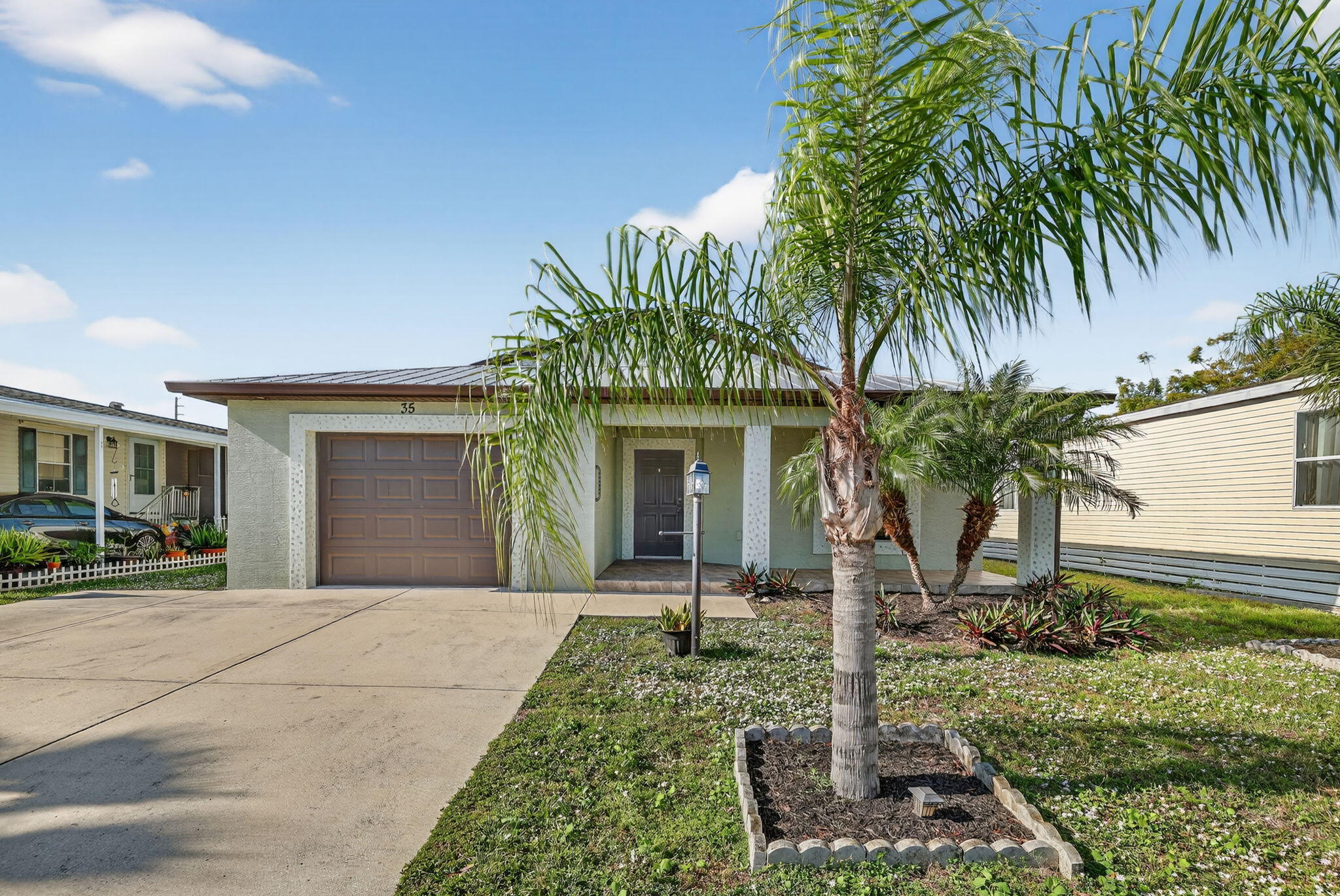 Spanish Lakes Riverfront - Residential