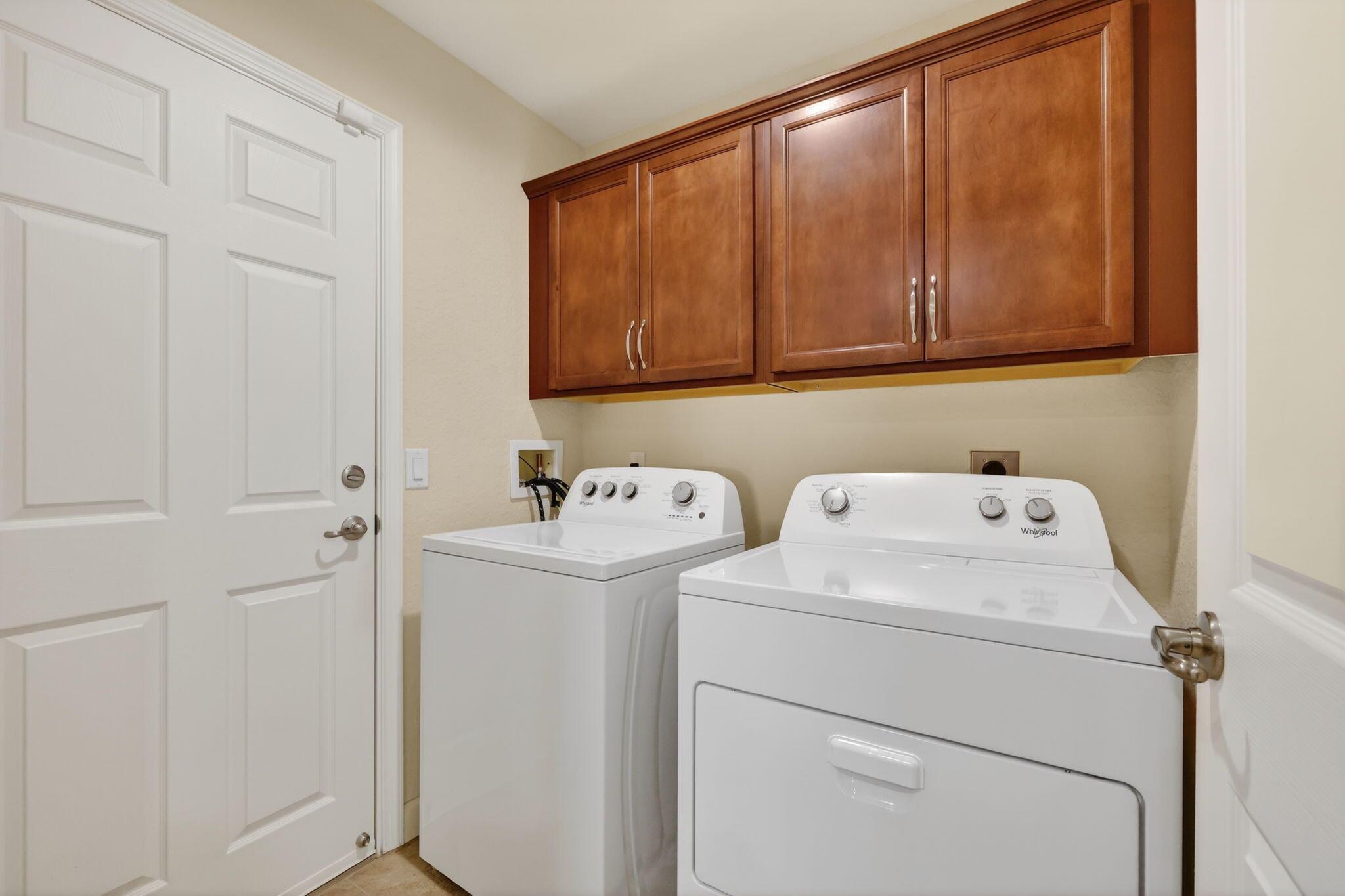 Spanish Lakes Riverfront - Residential