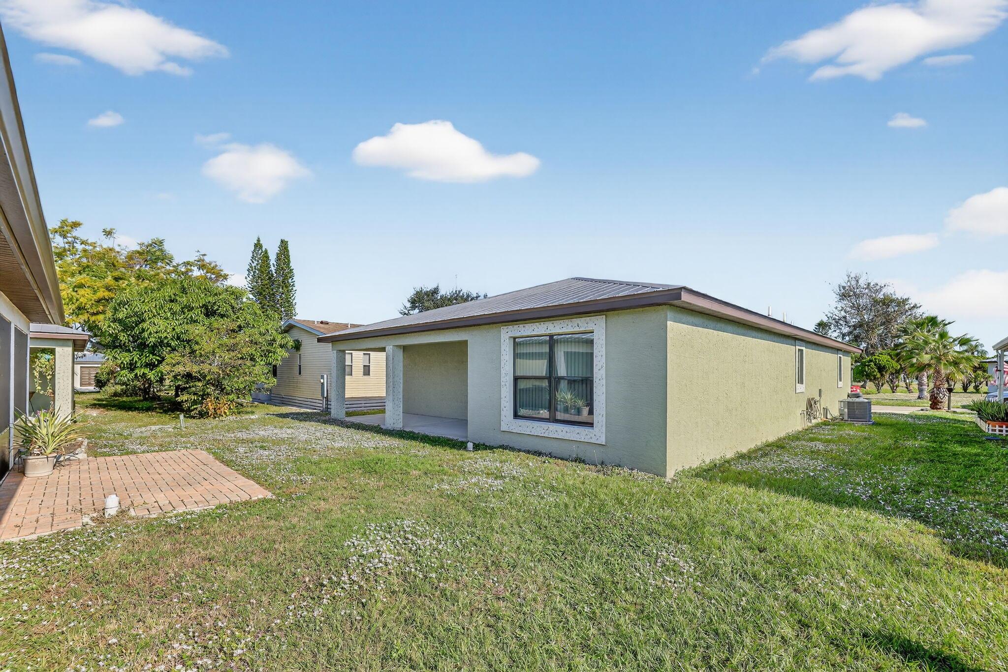 Spanish Lakes Riverfront - Residential