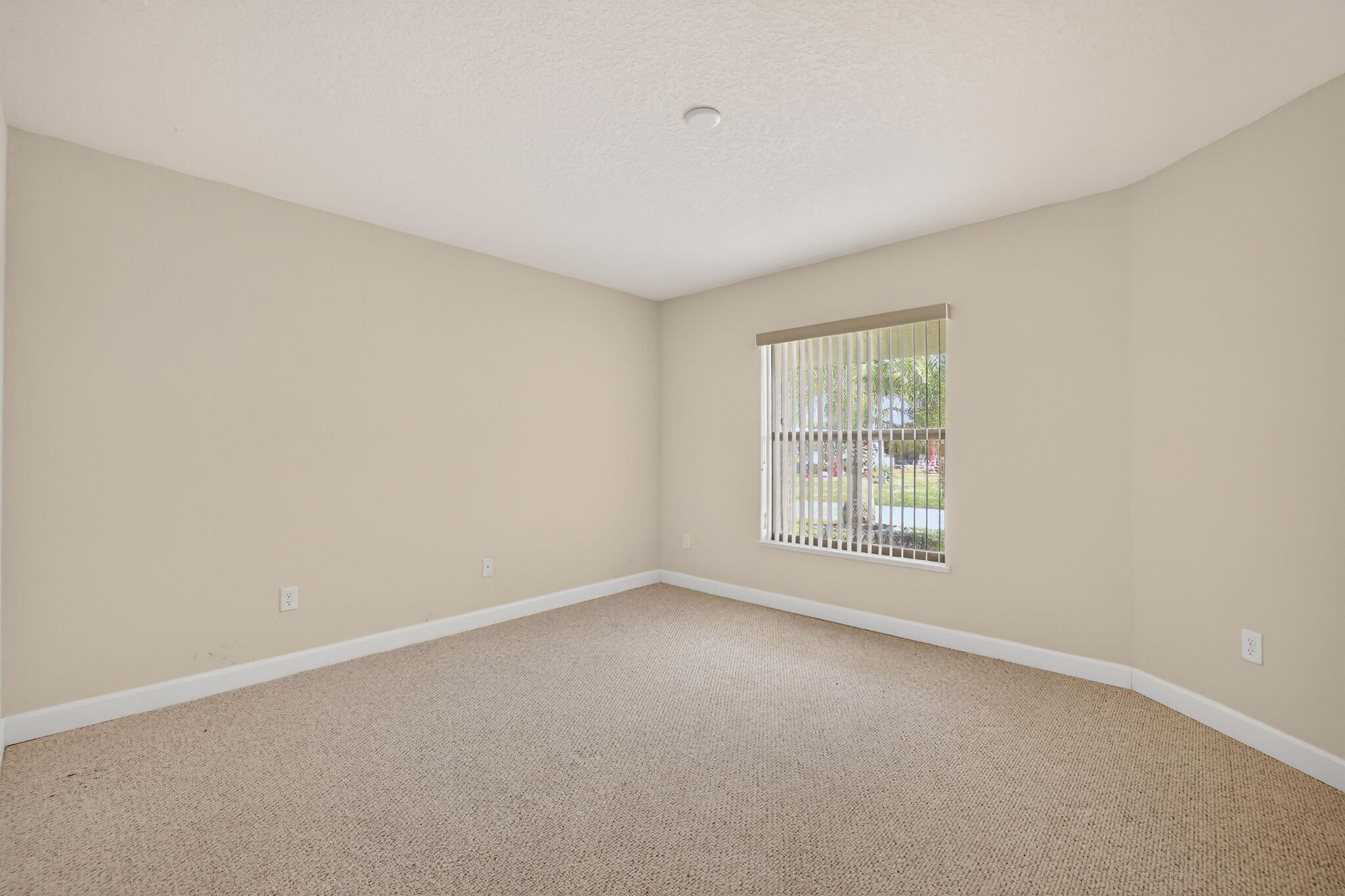 Spanish Lakes Riverfront - Residential