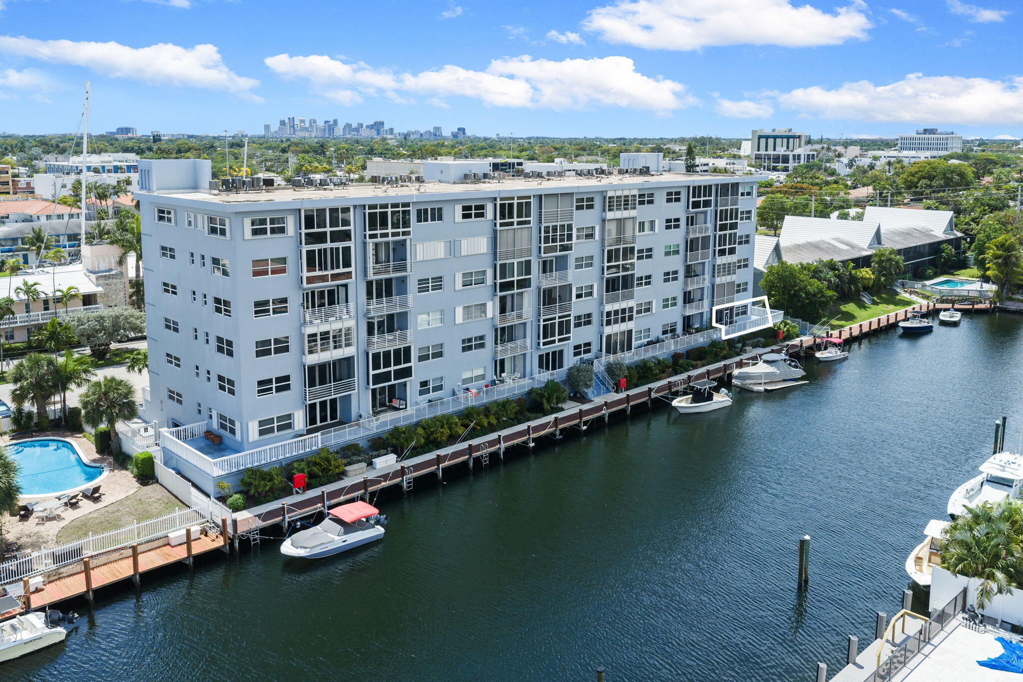 IMPERIAL CONDOMINIUM - Residential Lease
