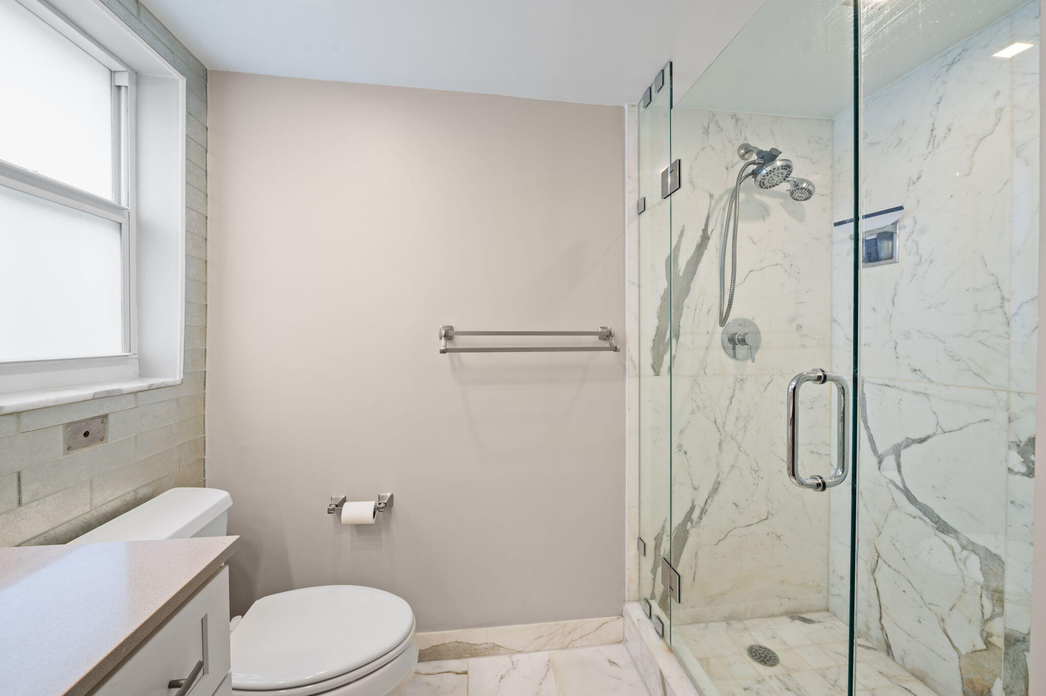 IMPERIAL CONDOMINIUM - Residential Lease