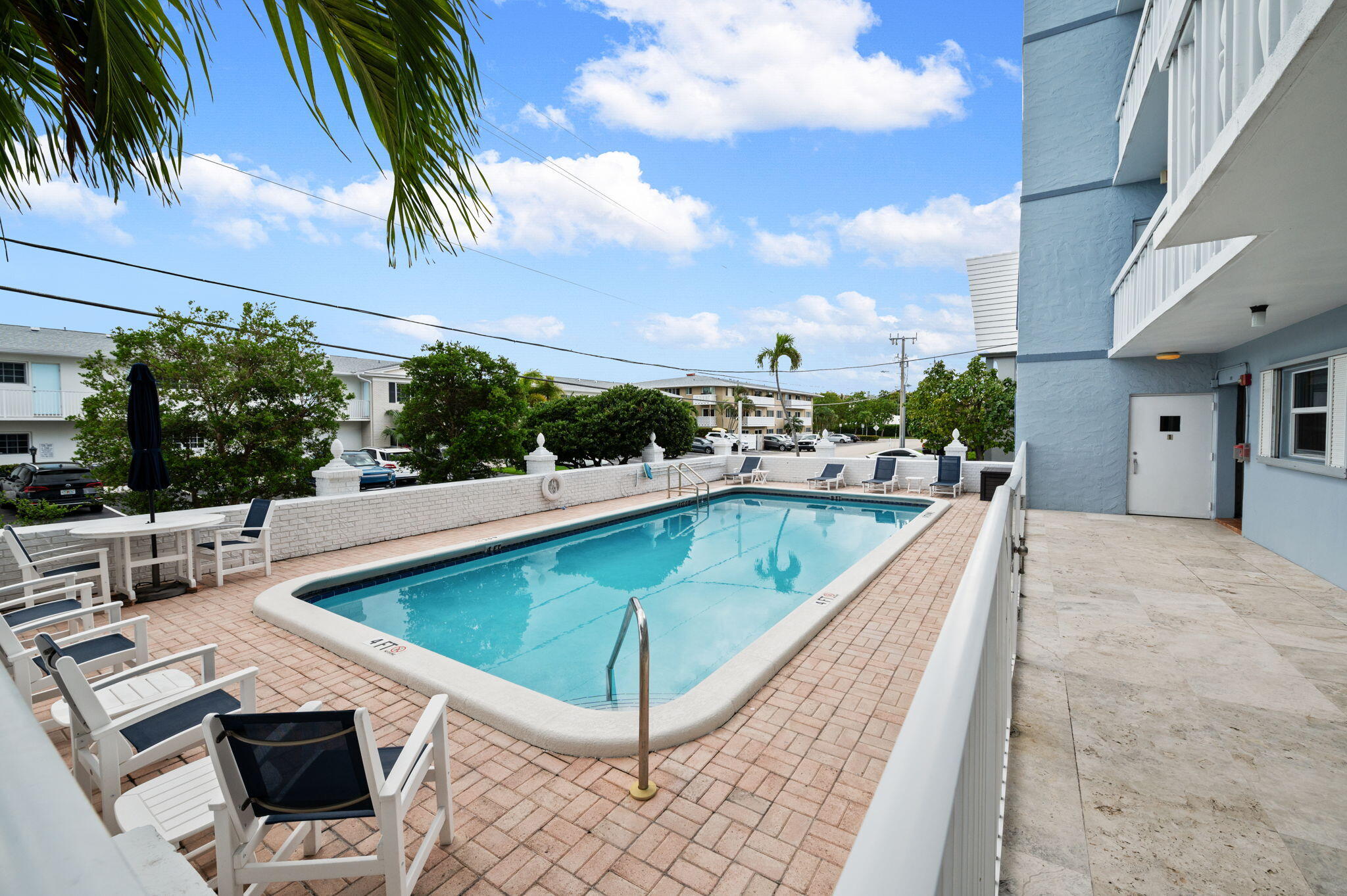 IMPERIAL CONDOMINIUM - Residential Lease
