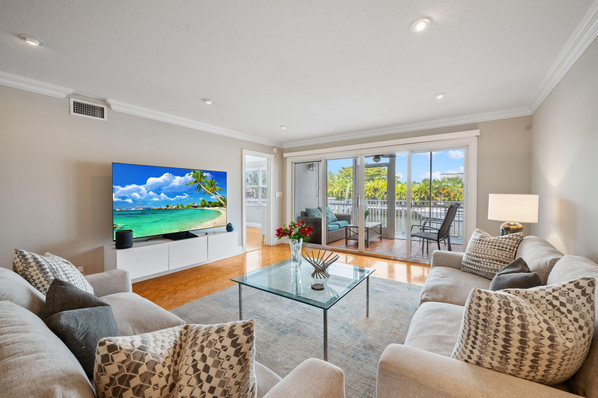 IMPERIAL CONDOMINIUM - Residential Lease