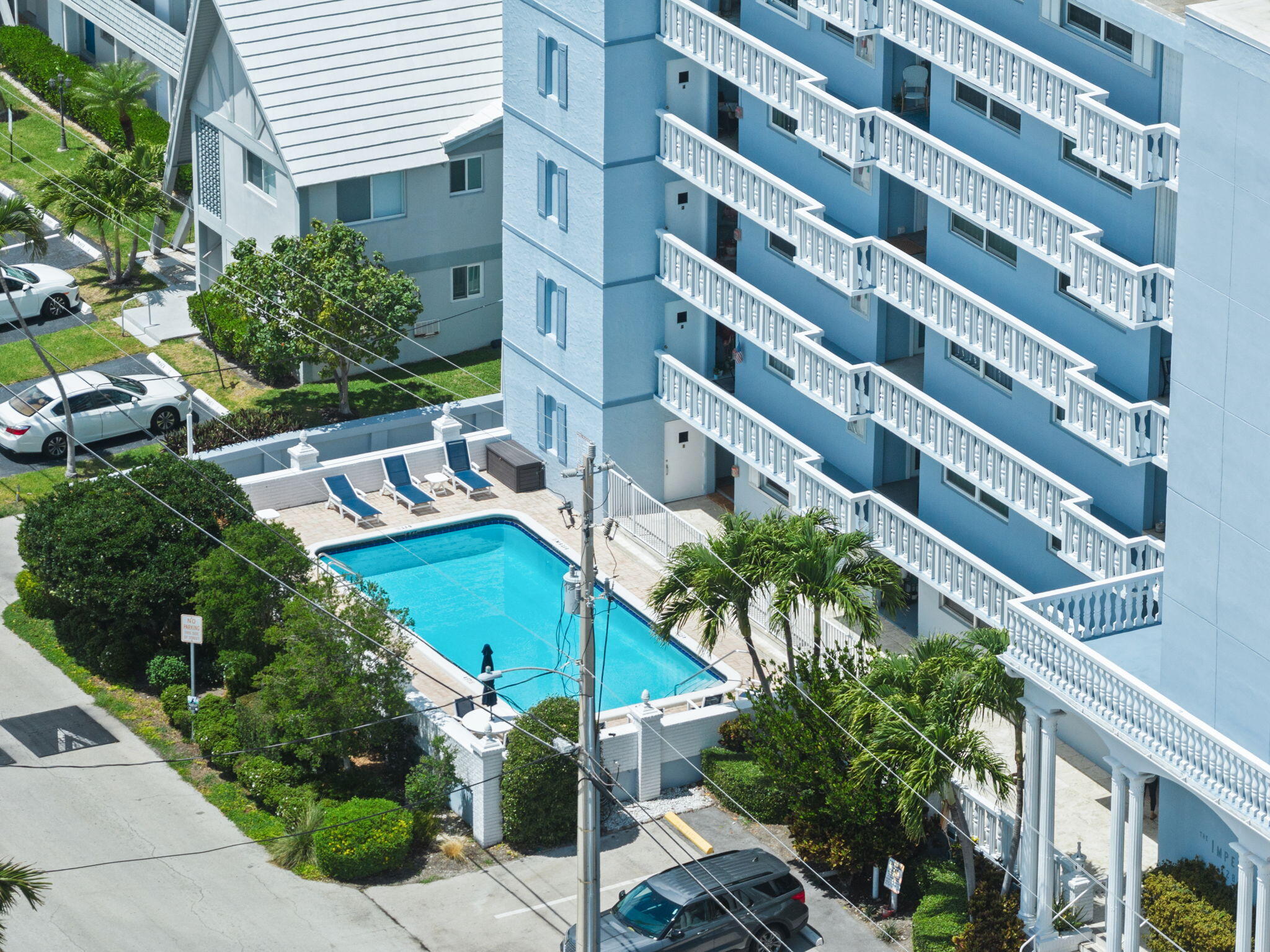 IMPERIAL CONDOMINIUM - Residential Lease