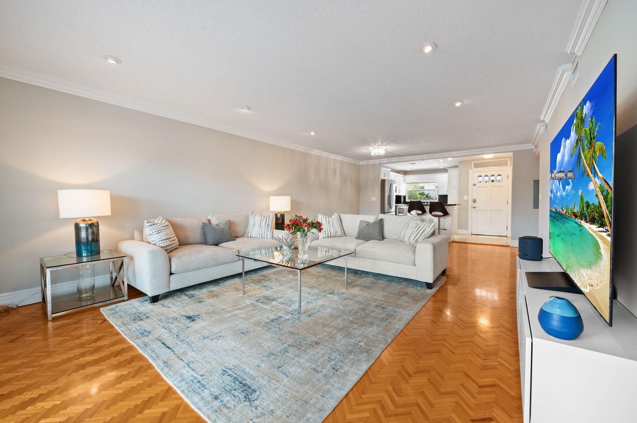 IMPERIAL CONDOMINIUM - Residential Lease