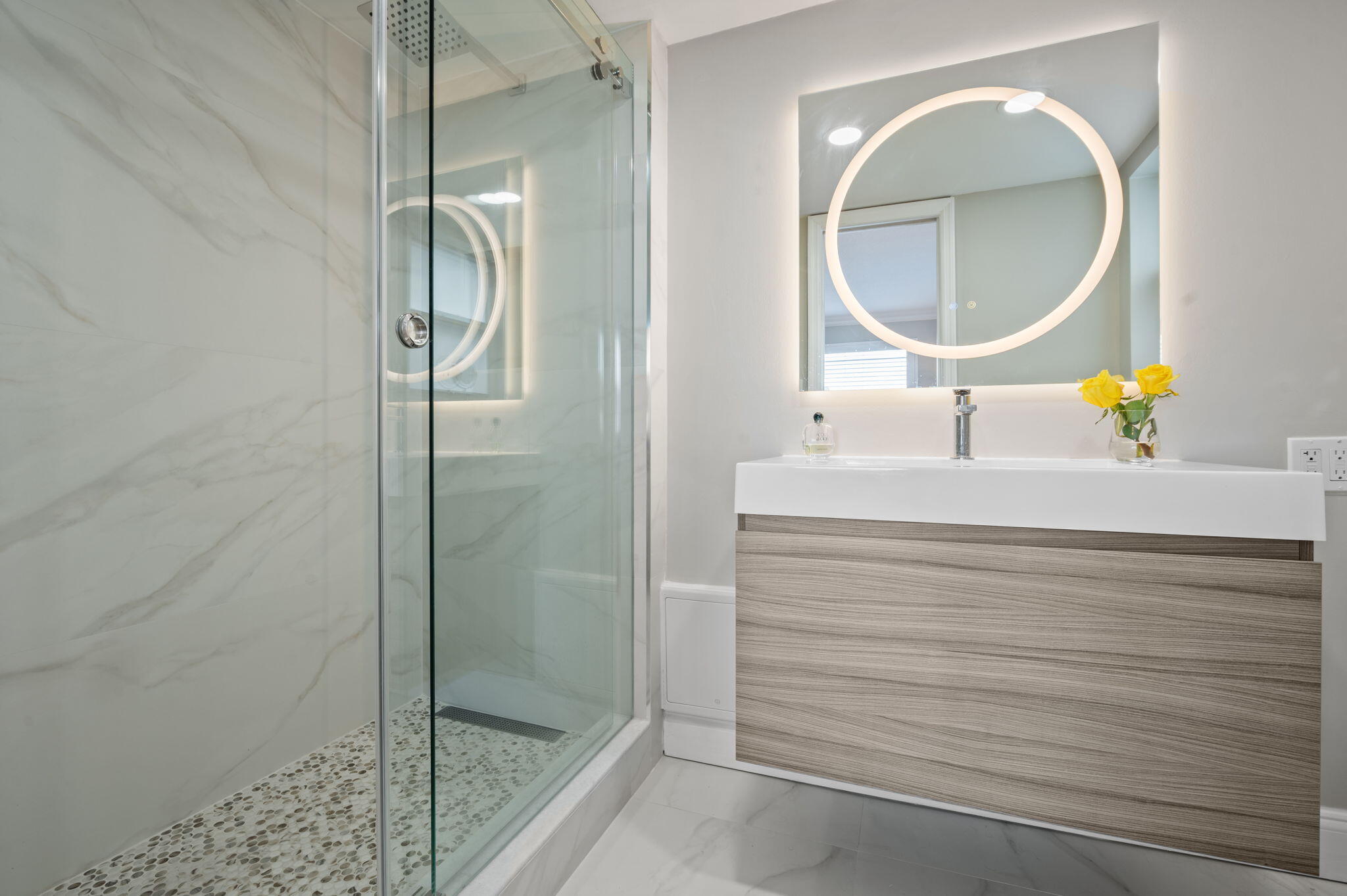 IMPERIAL CONDOMINIUM - Residential Lease