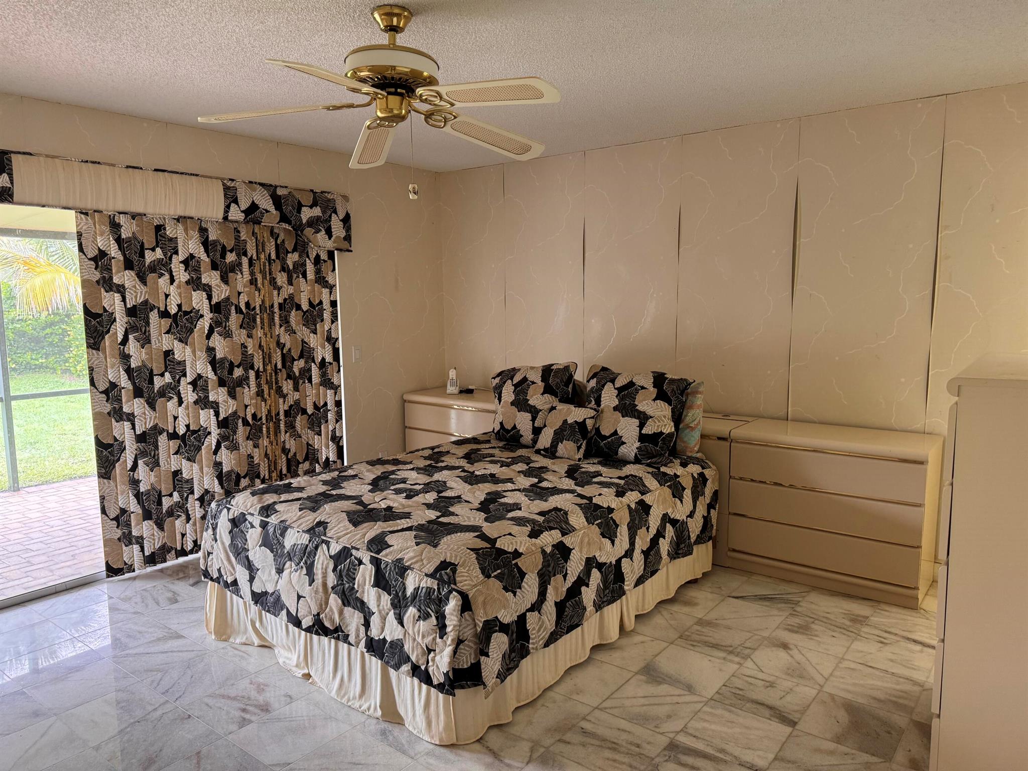 TEQUESTA IN PB 25 PGS 7 T - Residential