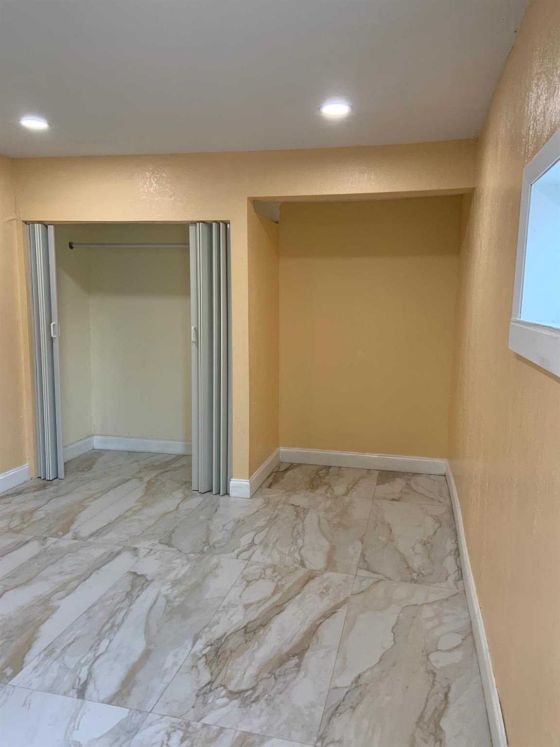 2260 NW 60th Ter