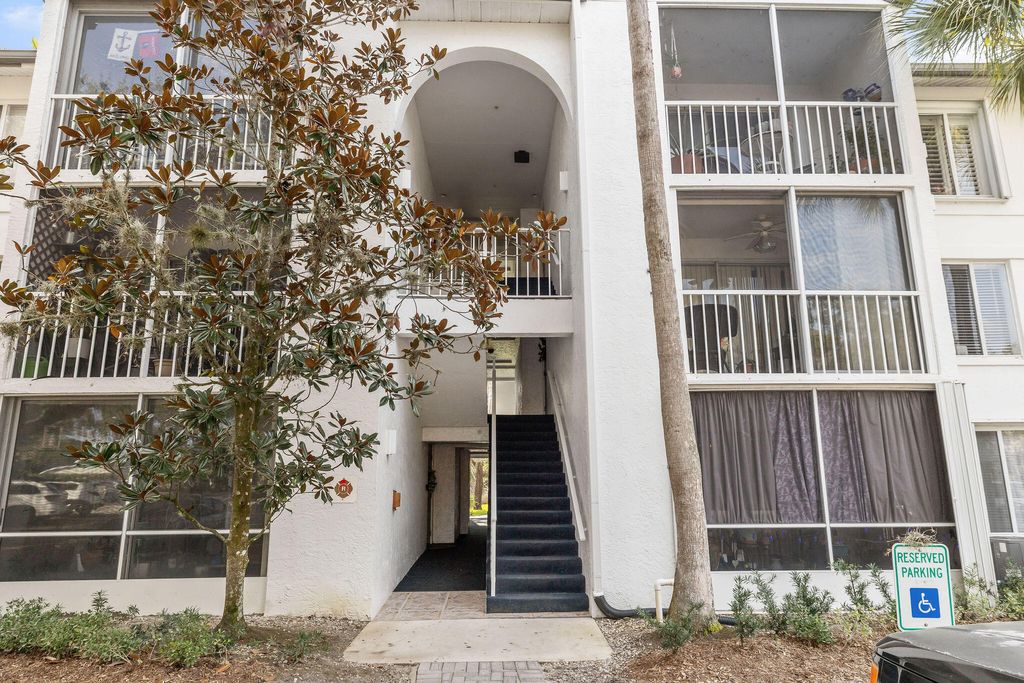 Photo of 2502 SE Anchorage Cove #E-3, Port Saint Lucie, FL 34952 (MLS # R11165968)