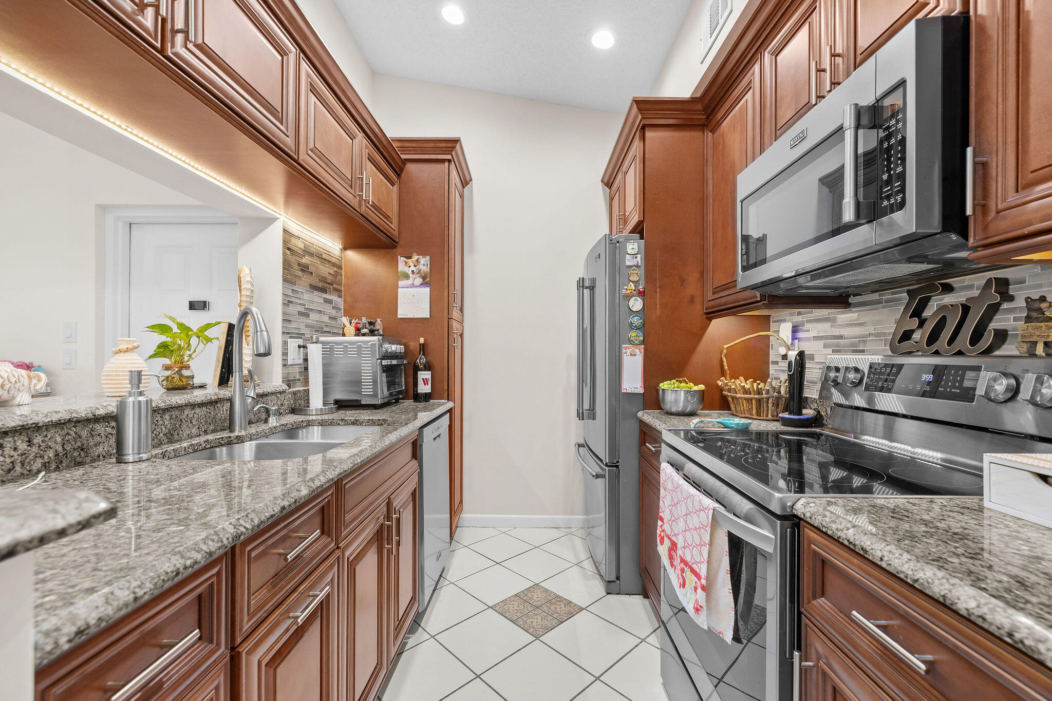 ANCHORAGE ON THE ST LUCIE - Residential Lease