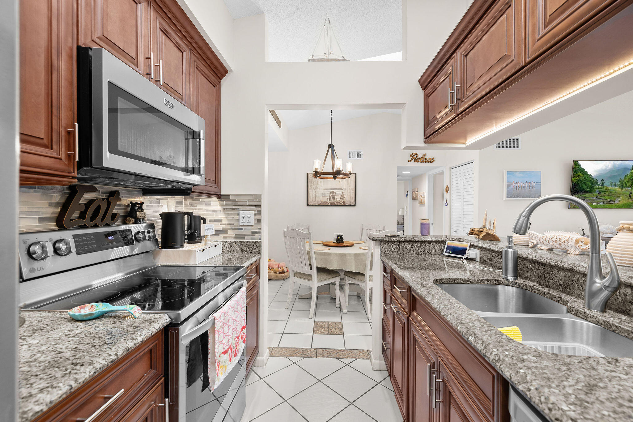 ANCHORAGE ON THE ST LUCIE - Residential Lease