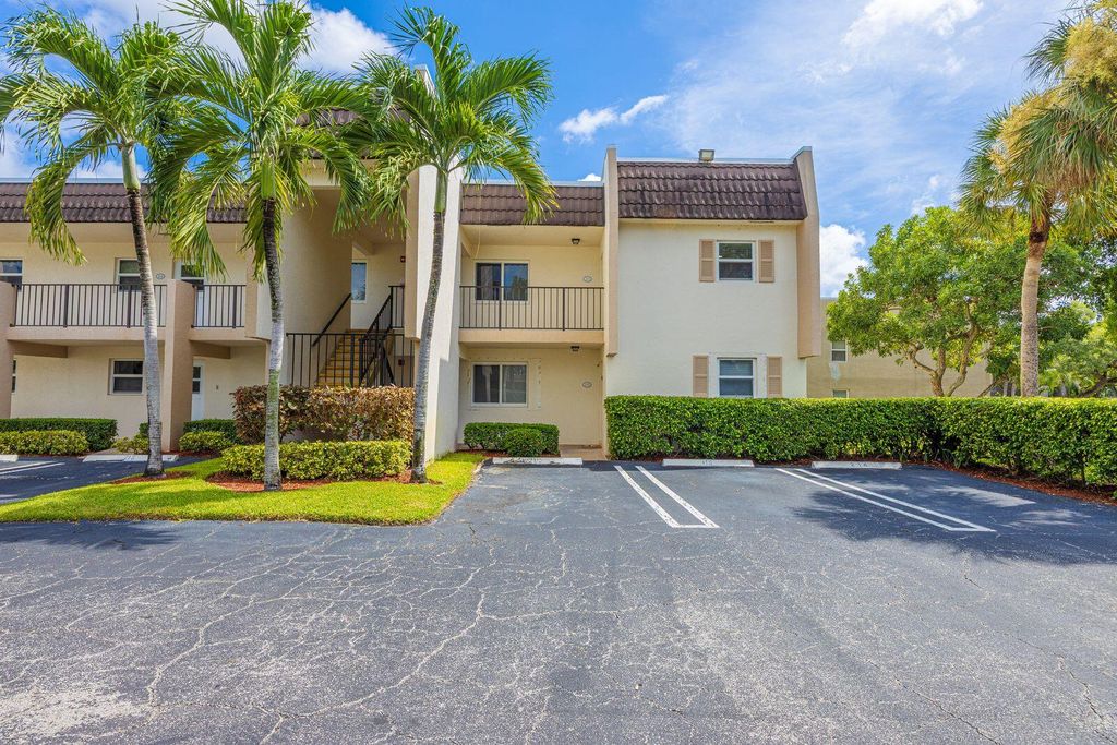 Photo of 2805 Casita Way #215, Delray Beach, FL 33445 (MLS # R11119993)