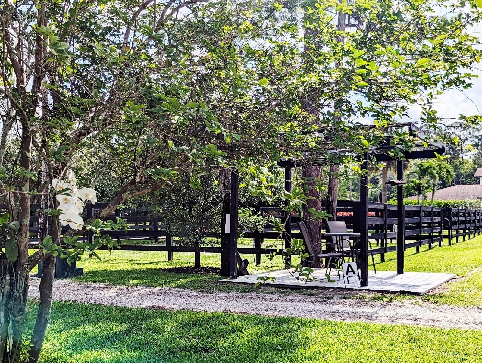 708 Rambling Drive Circle ~ Barn & Apartment, Wellington, FL, 33414/$78,000 1 708 Rambling Drive Circle ~ Barn & Apartment