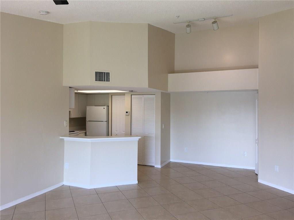 GRAND VIEW AT CRESTWOOD C - Residential
