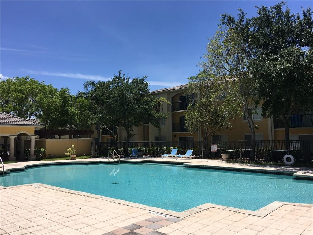 GRAND VIEW AT CRESTWOOD C - Residential