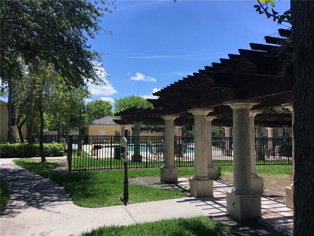 GRAND VIEW AT CRESTWOOD C - Residential