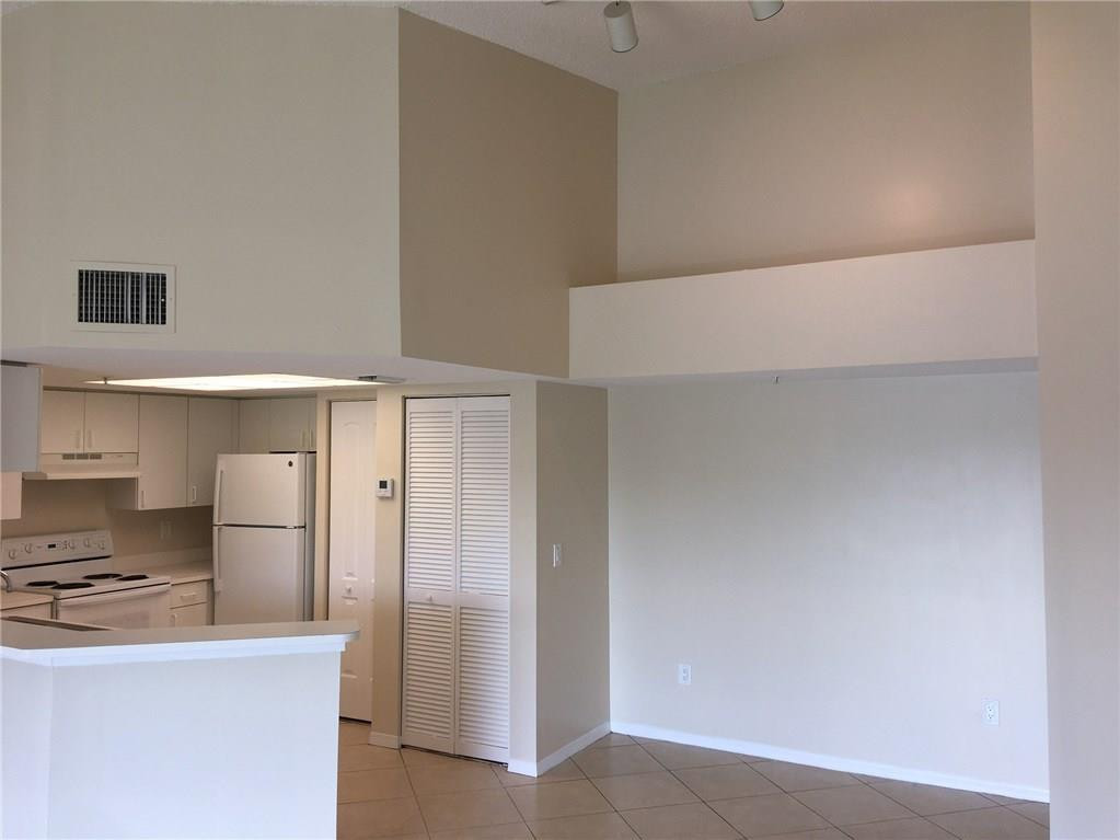 GRAND VIEW AT CRESTWOOD C - Residential