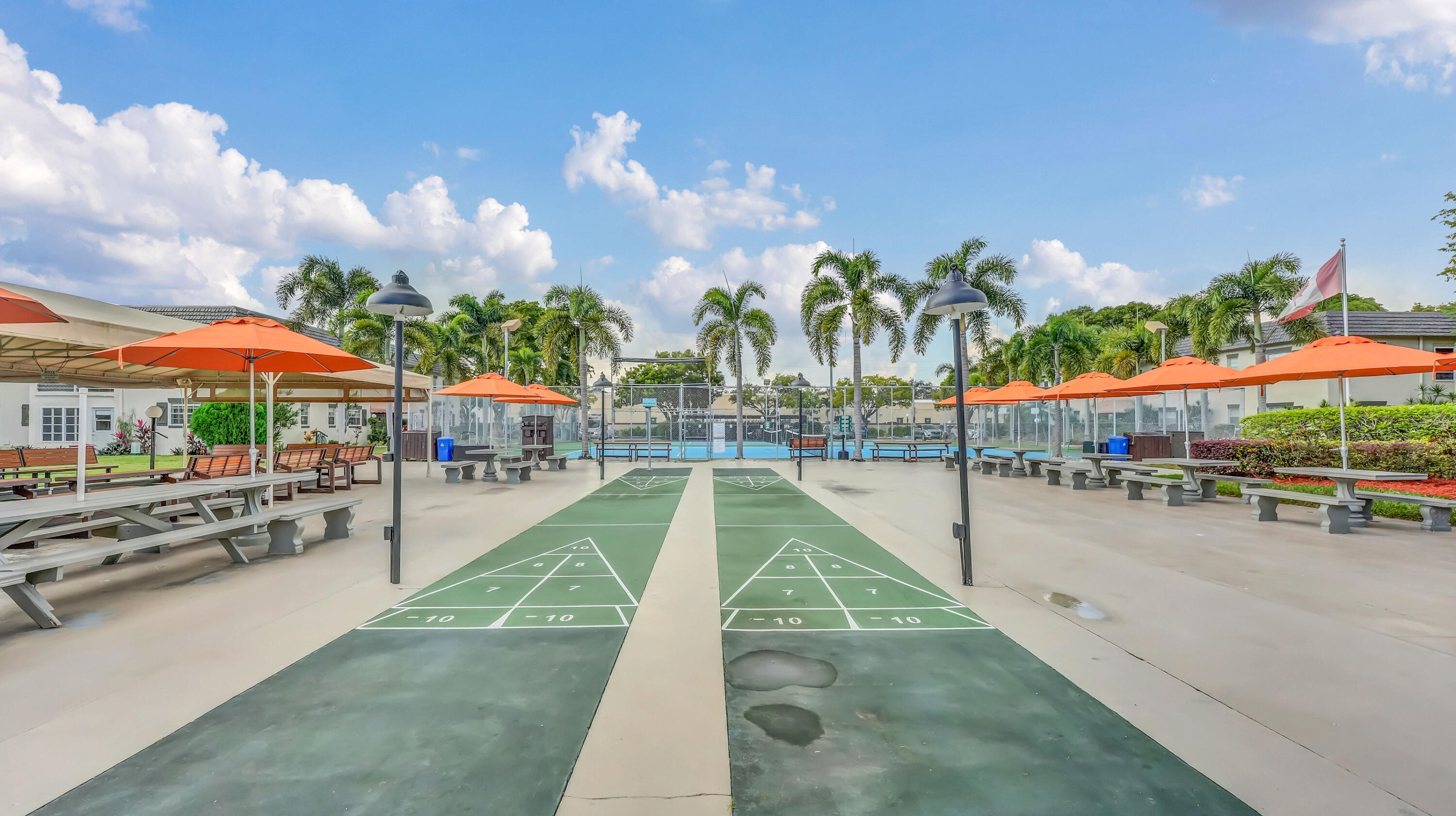 THE MEADOWS - Residential