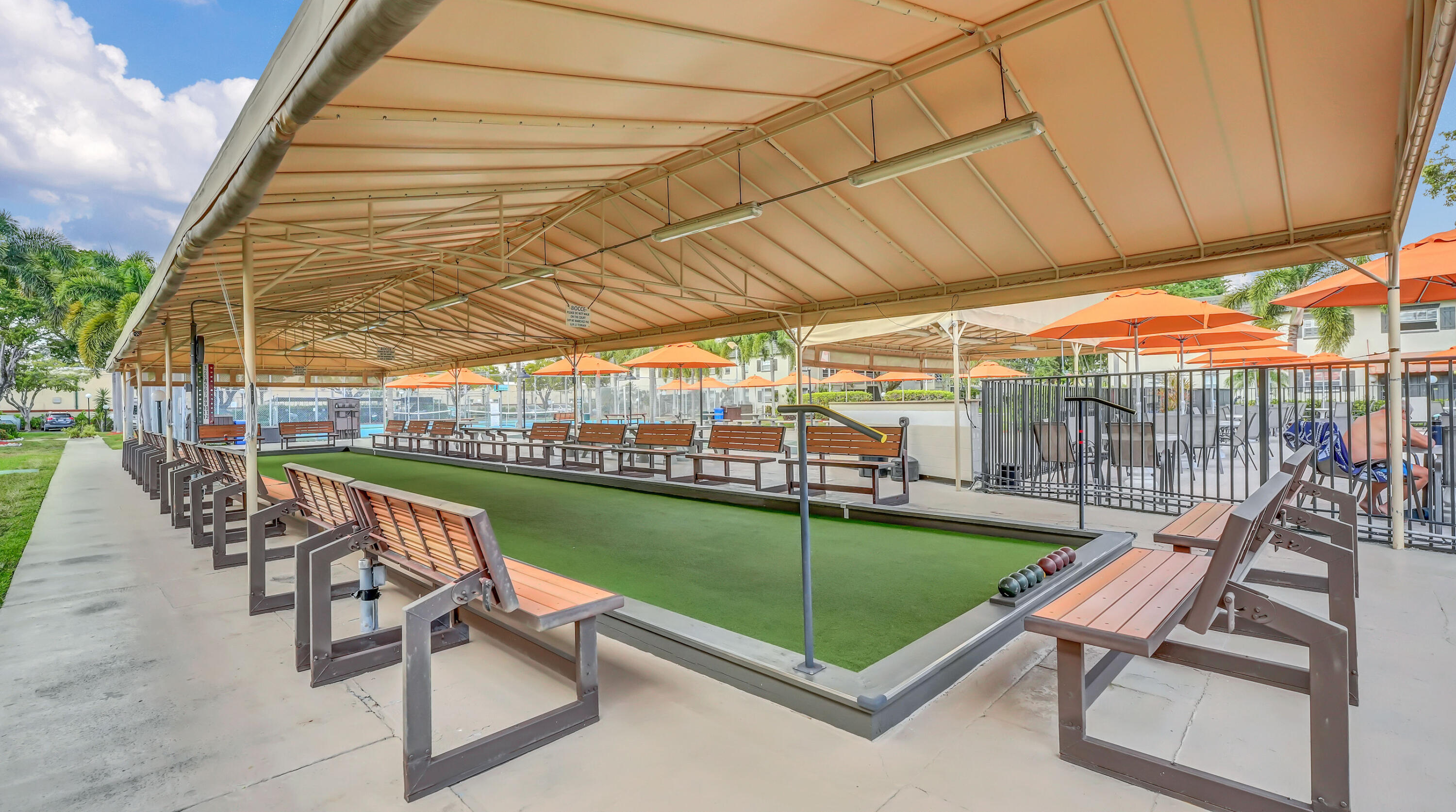 THE MEADOWS - Residential