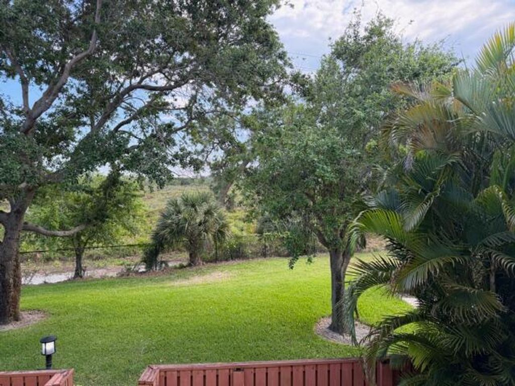 Photo of 1940 19th Court, Jupiter, FL 33477 (MLS # B26008237)