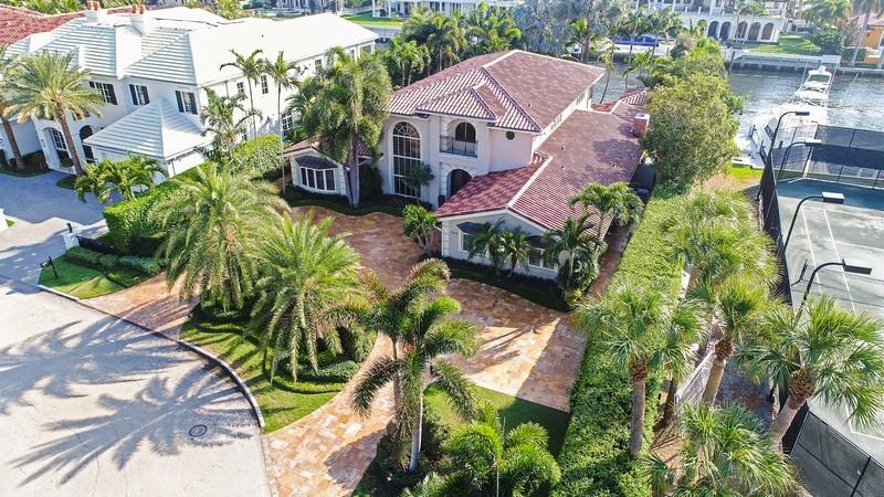 ROYAL PALM YACHT & COUNTRY CLUB - Residential