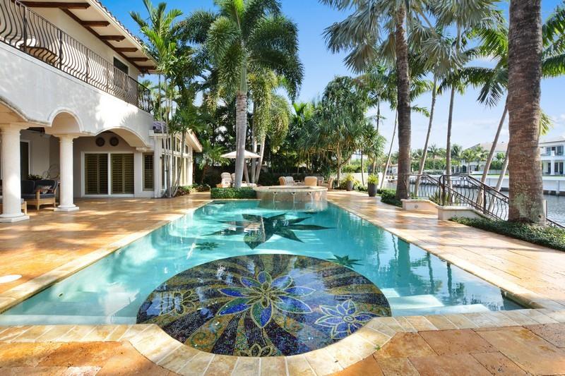 ROYAL PALM YACHT & COUNTRY CLUB - Residential