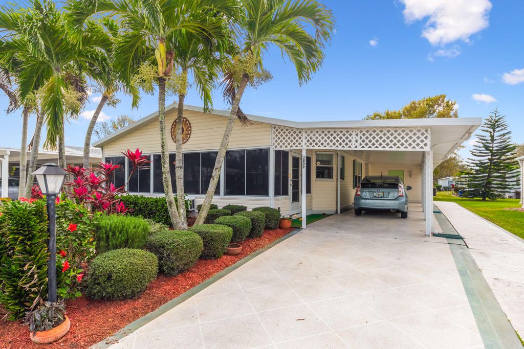 Photo of 3809 Spatterdock Lane, Port Saint Lucie, FL 34952 (MLS # R10960734)