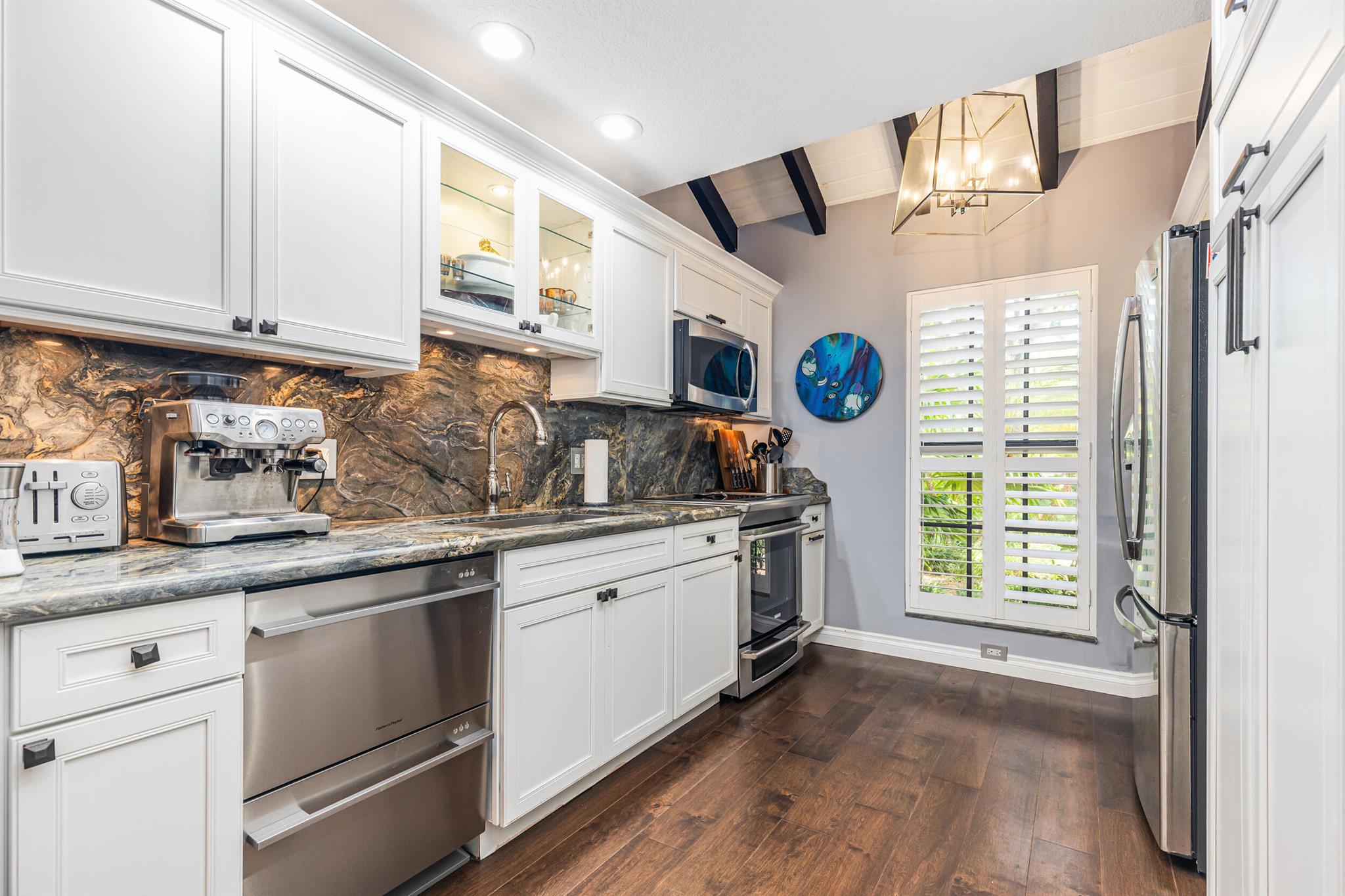 CARIBBEAN TOWNHOMES - Residential