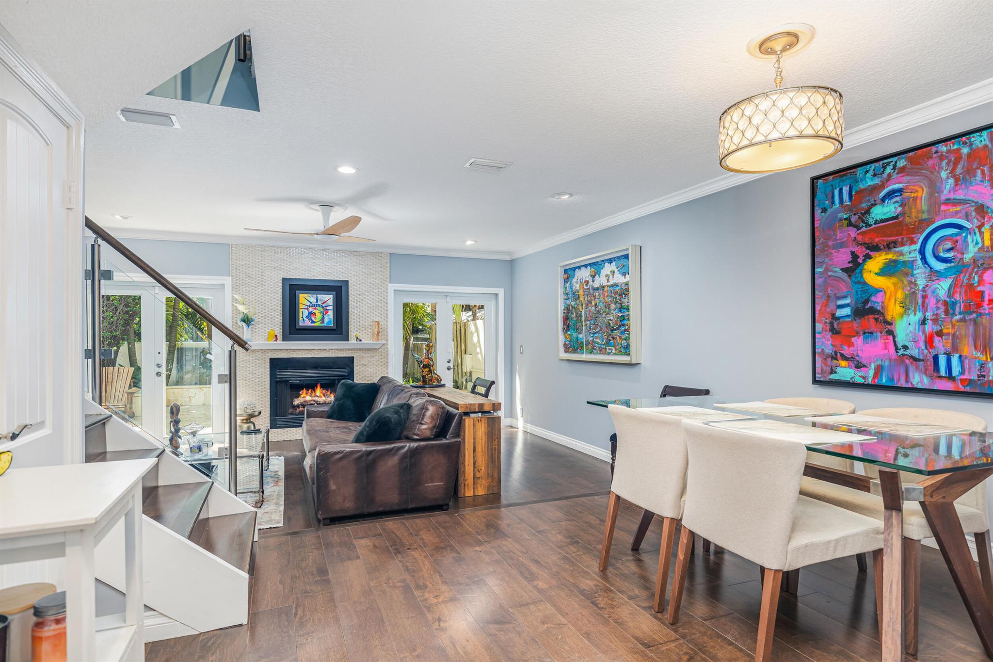 CARIBBEAN TOWNHOMES - Residential