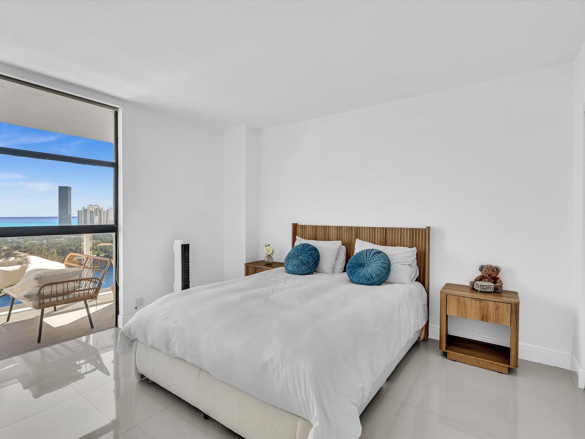 WATERVIEW CONDO - Residential Lease