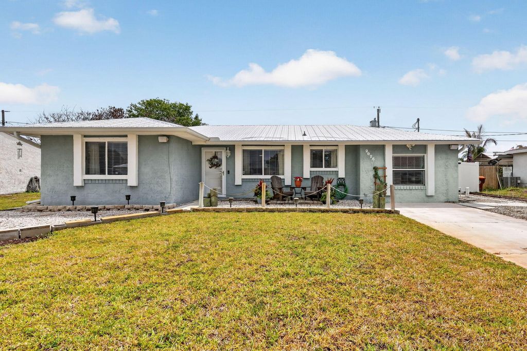 Photo of 2026 7th Court SW, Vero Beach, FL 32962 (MLS # B26028750)