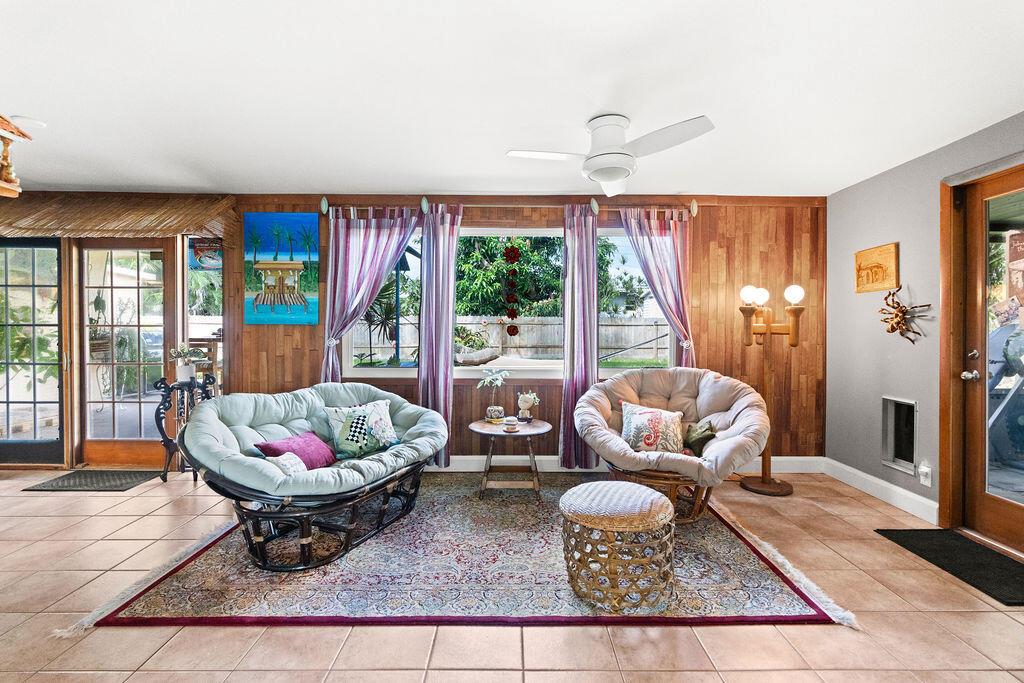 LAKE OSBORNE ESTATES 7 - Residential