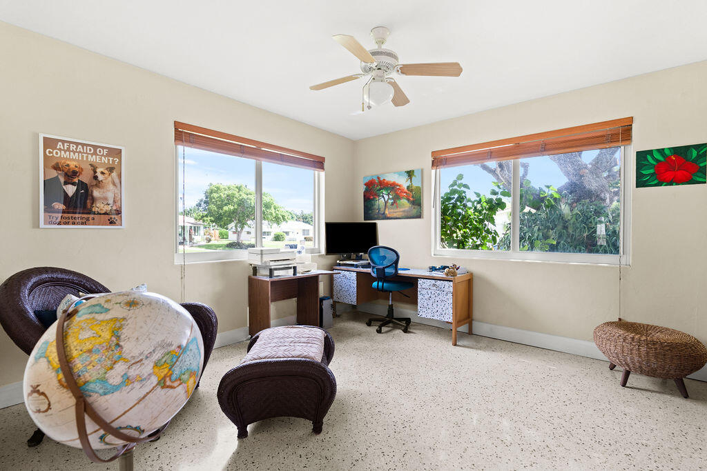 LAKE OSBORNE ESTATES 7 - Residential