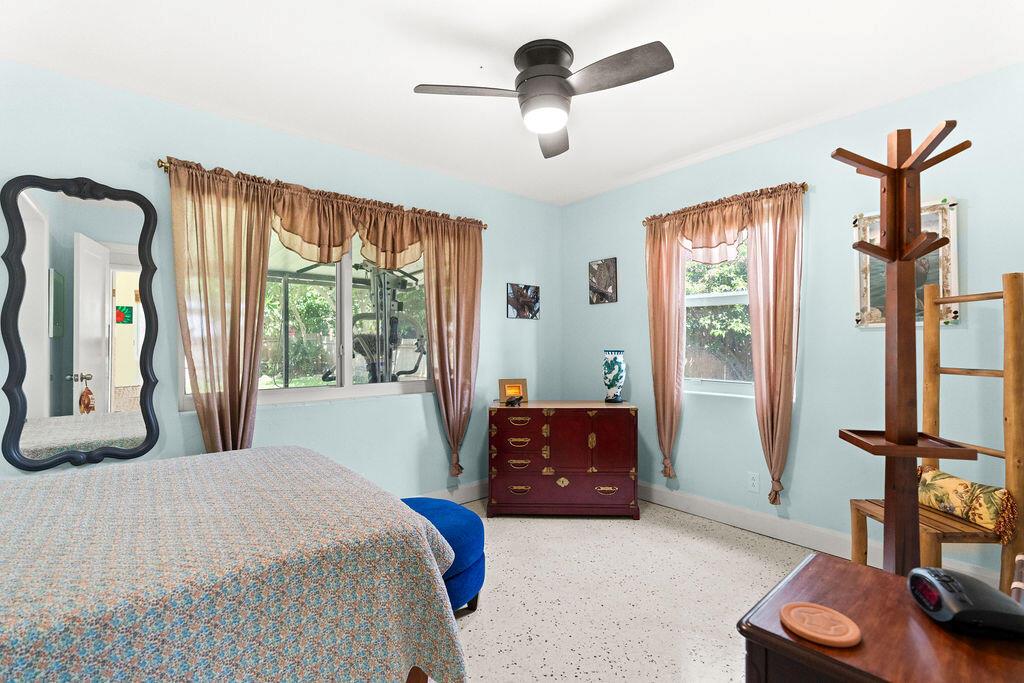 LAKE OSBORNE ESTATES 7 - Residential