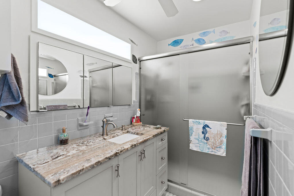 LAKE OSBORNE ESTATES 7 - Residential