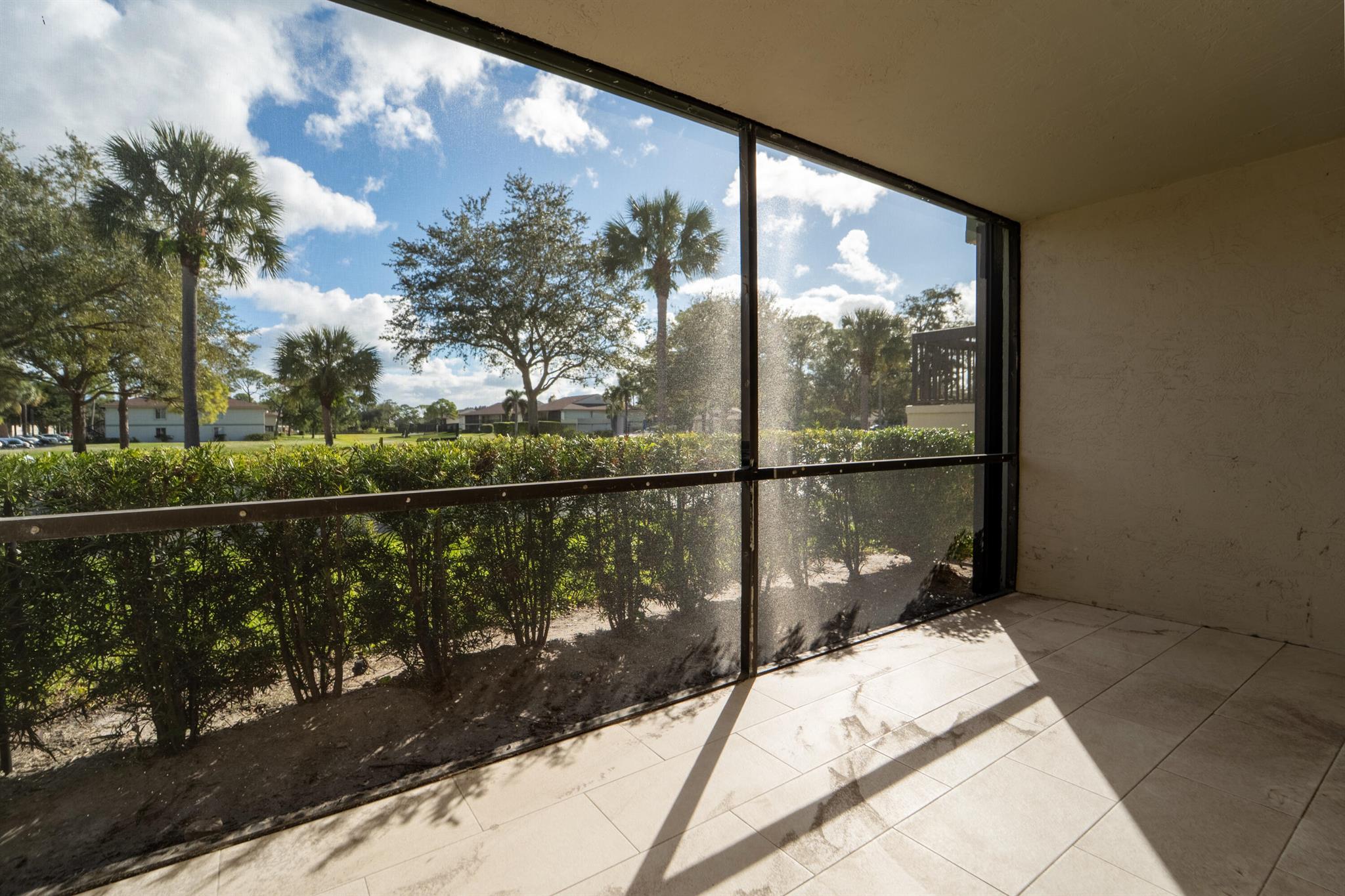 CHASEWOOD OF JUPITER COND - Residential