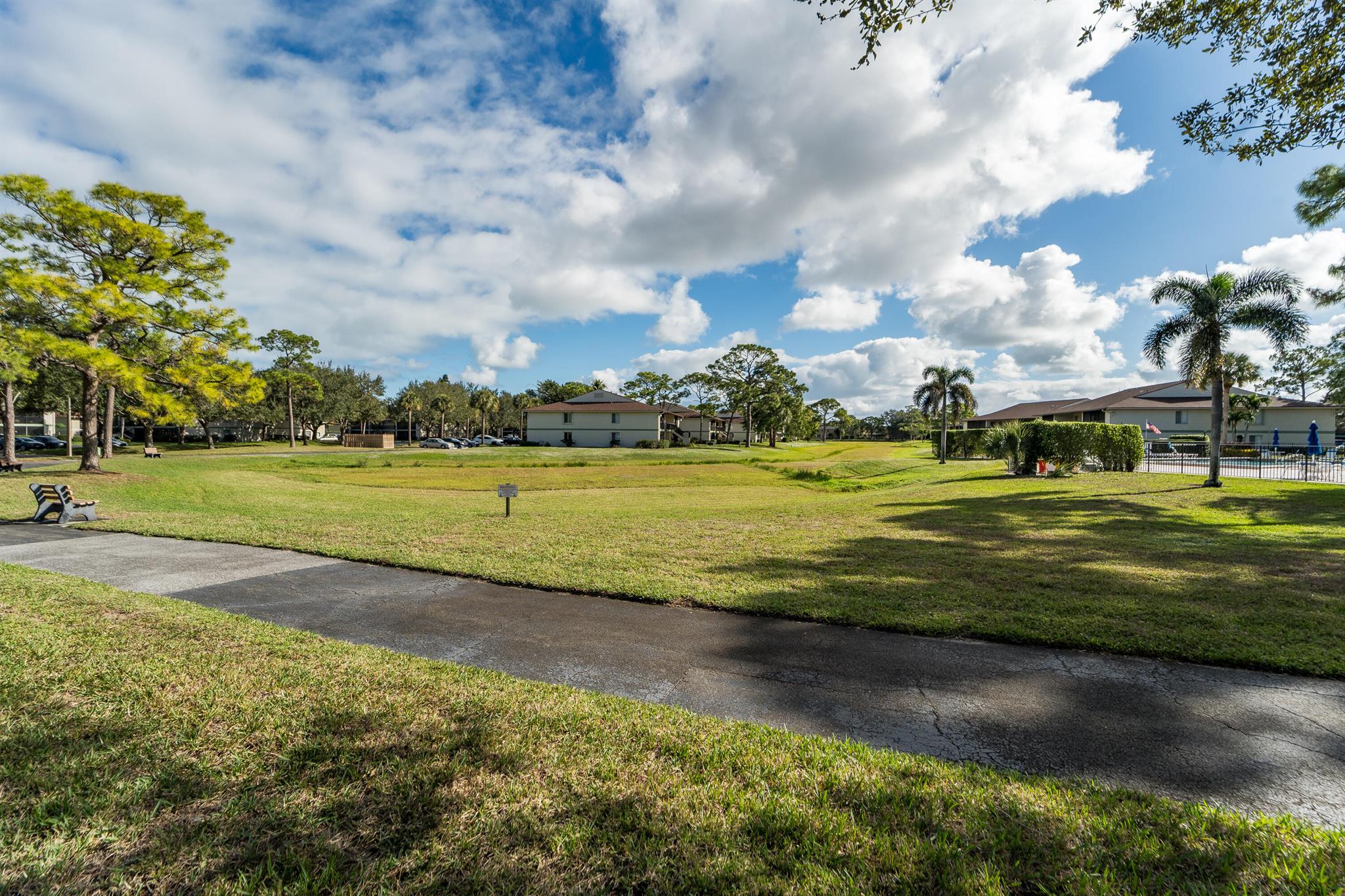 CHASEWOOD OF JUPITER COND - Residential