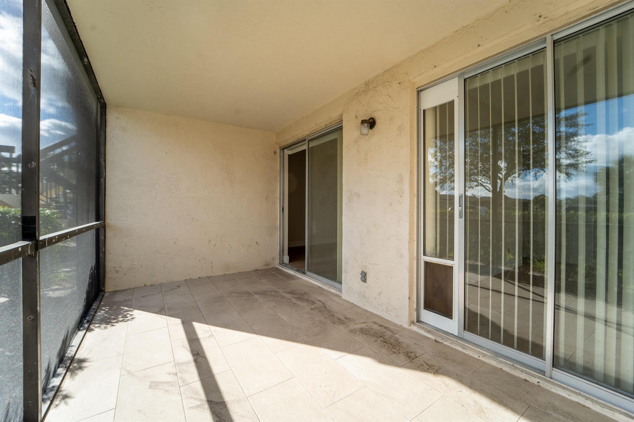 CHASEWOOD OF JUPITER COND - Residential