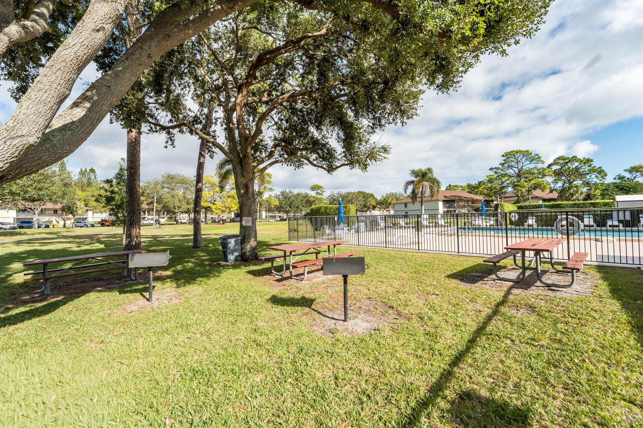 CHASEWOOD OF JUPITER COND - Residential