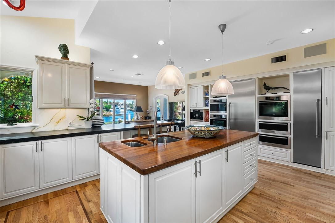 Rio Vista C J Hectors Res - Residential