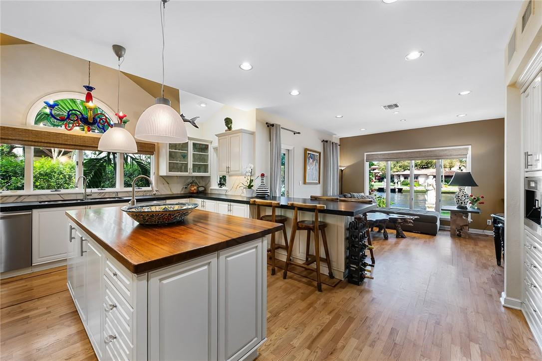 Rio Vista C J Hectors Res - Residential