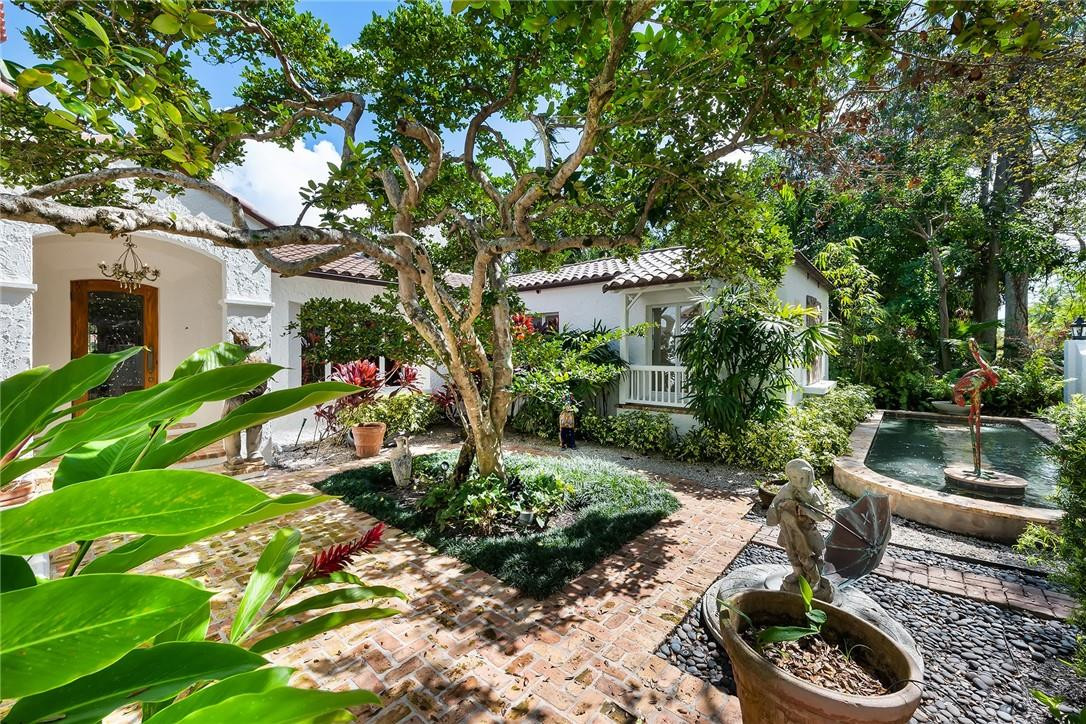 Rio Vista C J Hectors Res - Residential