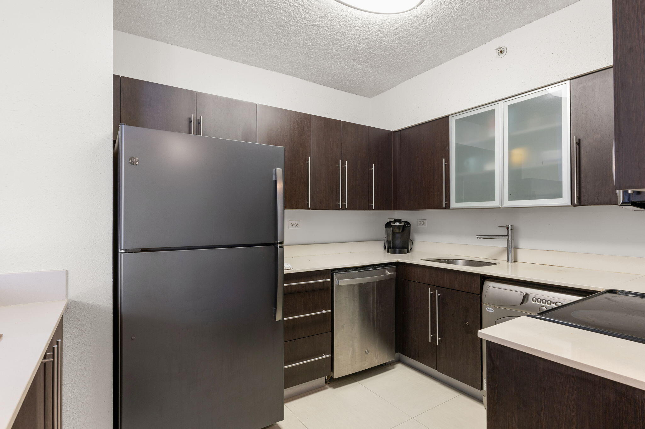 FLAMINGO SOUTH BEACH I CONDO - Residential Lease